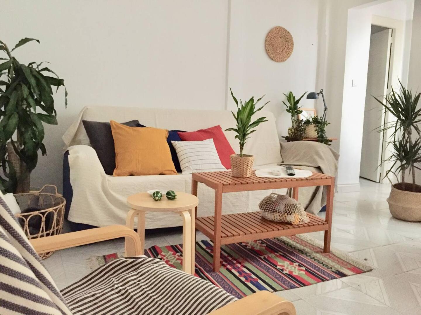 San Matias Urban Retreat With Balcony Apartment