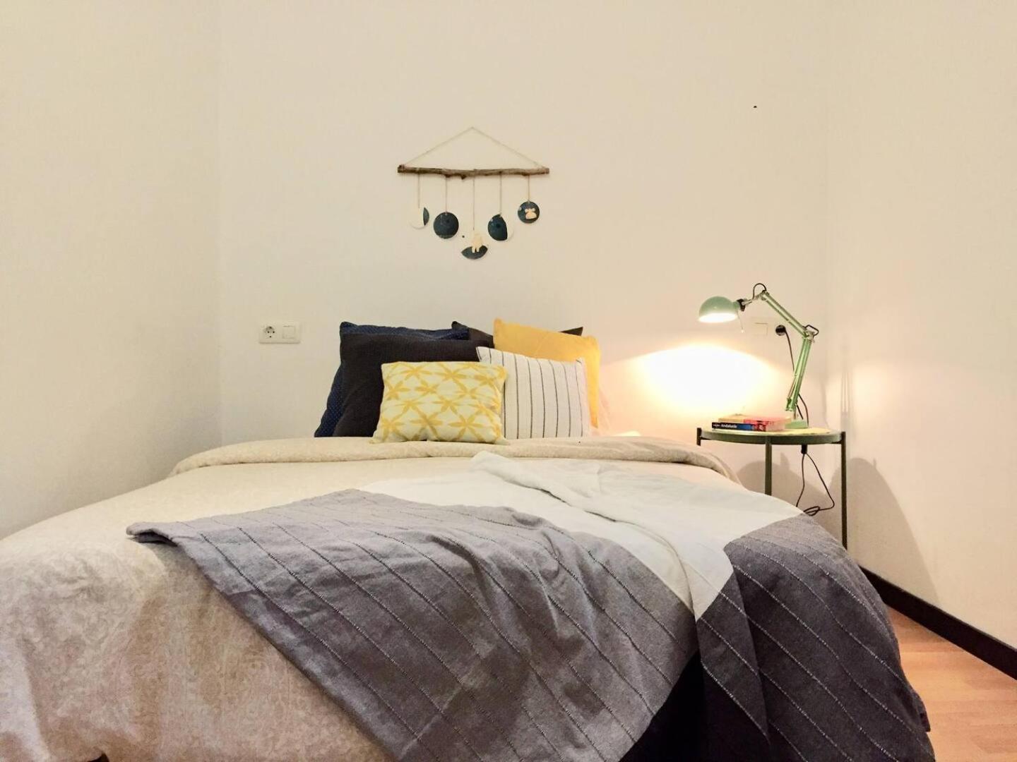 San Matias Urban Retreat With Balcony *